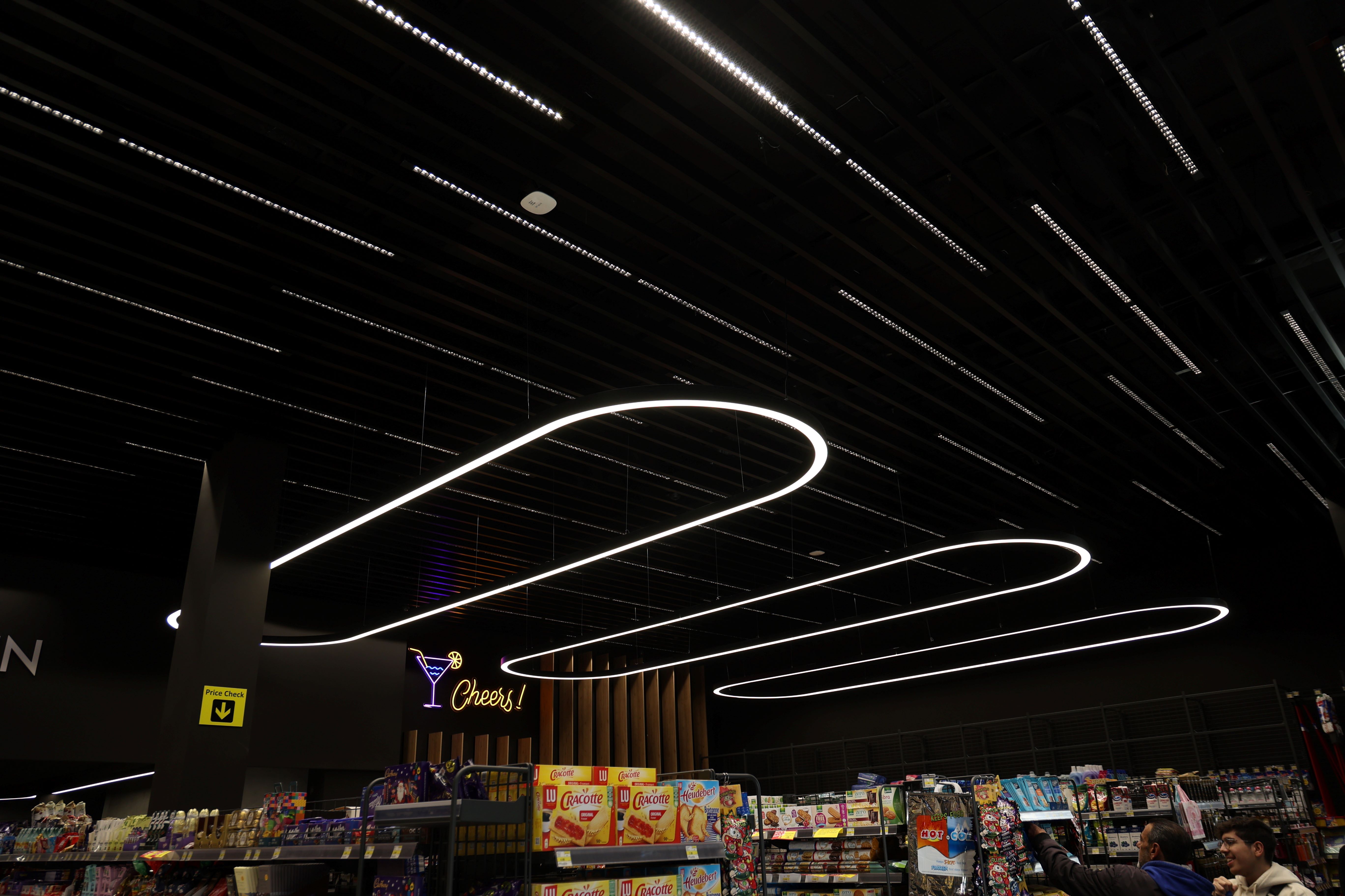 spinneys zouk 